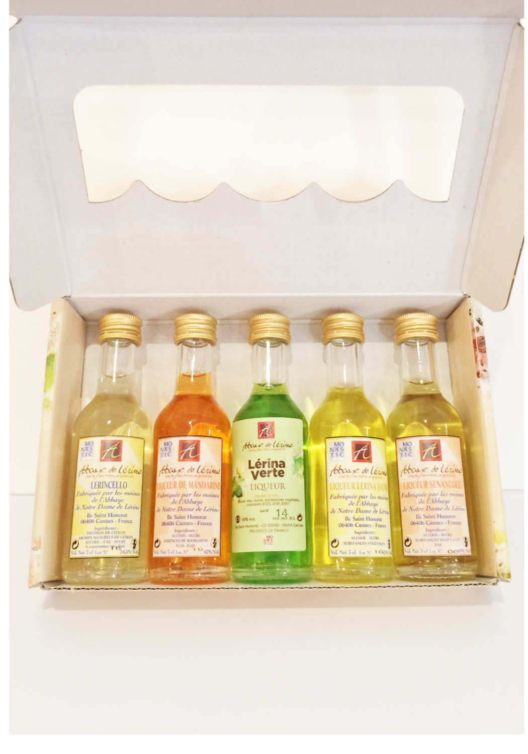 Etui 5 liqueurs - 5x3cl. (dont 1.47 € droits de consommation 1.11 et SS 0.36)